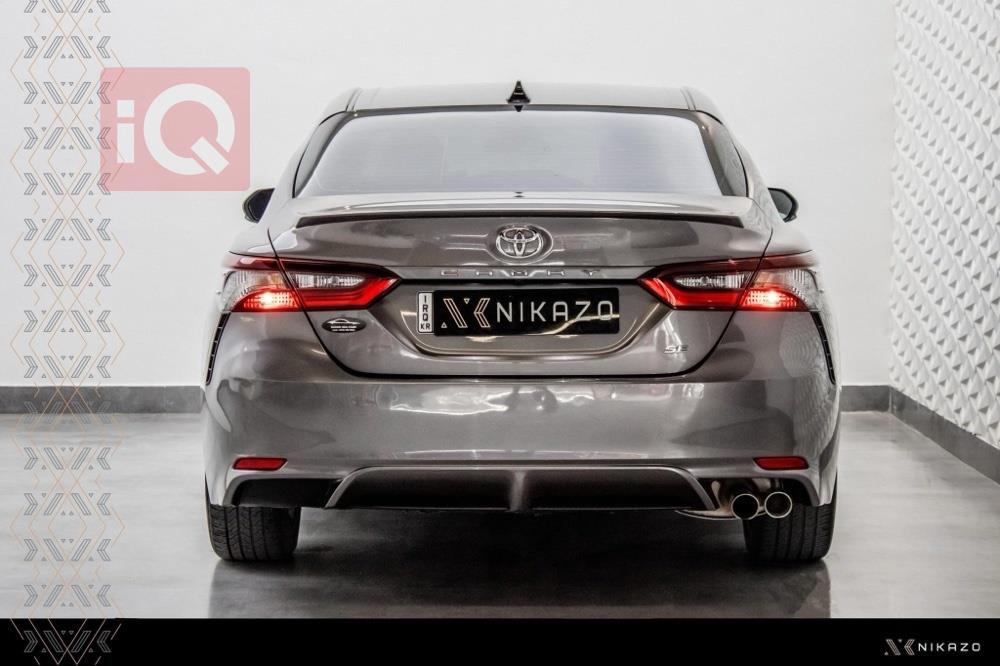 تۆیۆتا کامری